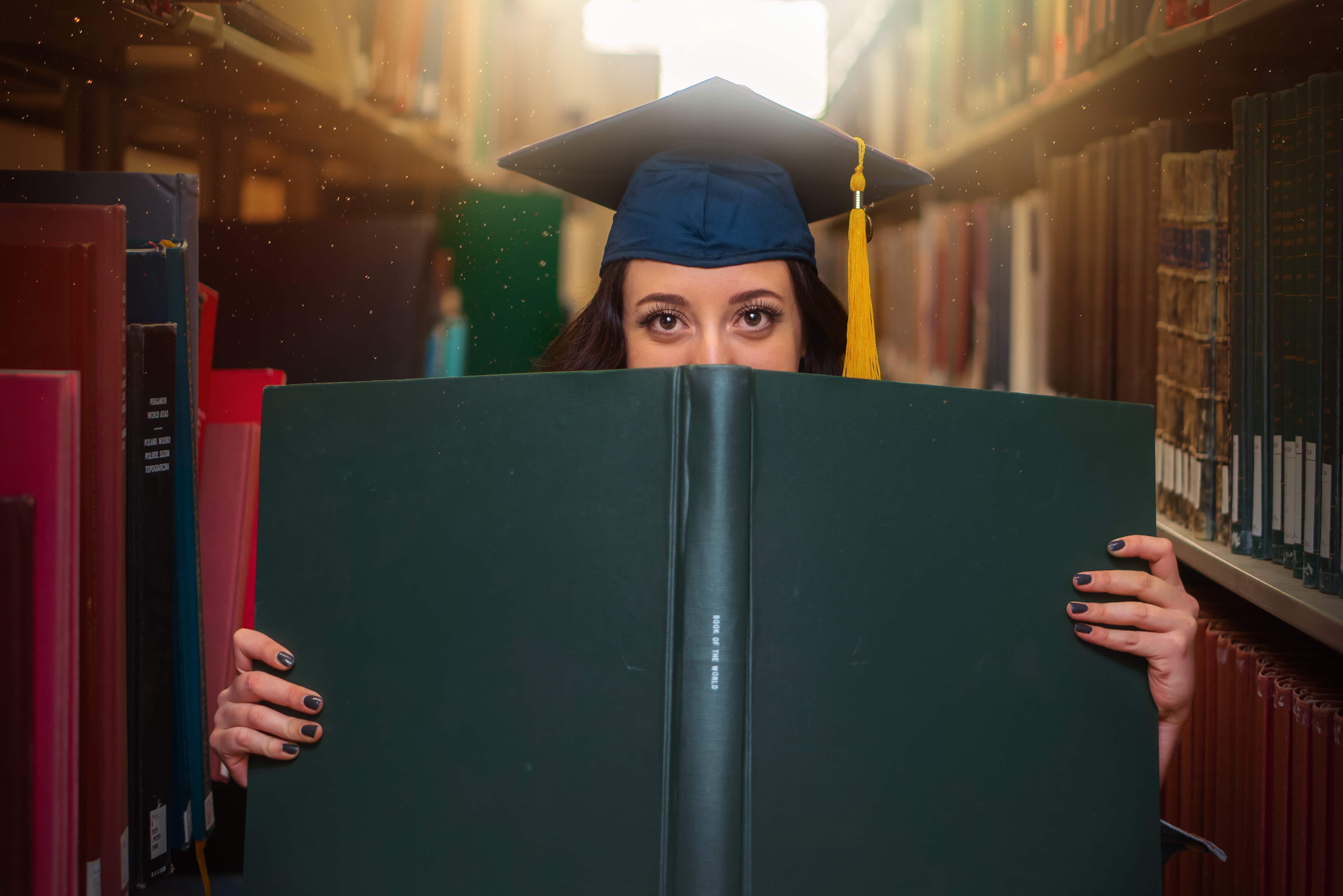 6 Common Uses For Fake Degrees - Diploma Makers