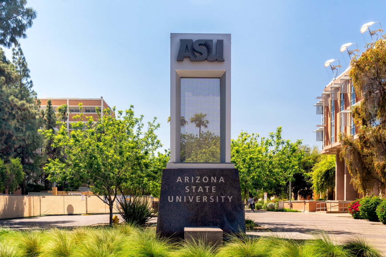 Arizona State University - Diploma Makers